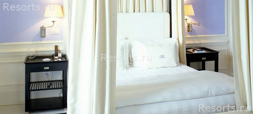 JK Place Capri 6